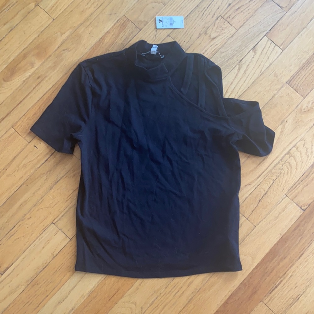 NWT Express Cold Shoulder Top Size M